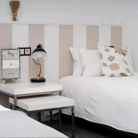 Stylish & Fully Furnished 3 Bedrooms Flat -4 Min Walk To Beautiful Beach Alicante Exterior foto